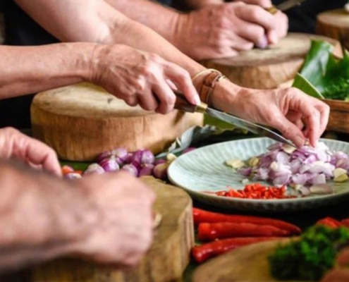 Traditional Cooking Class & Local Market (4)